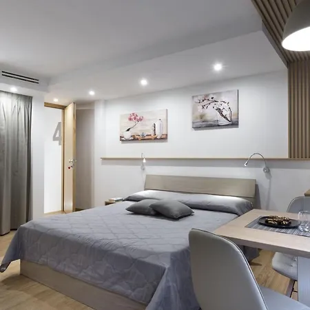 Mini House 4 Apartment *