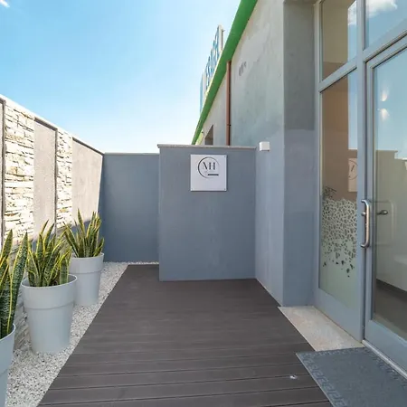 Apartment Mini House 4